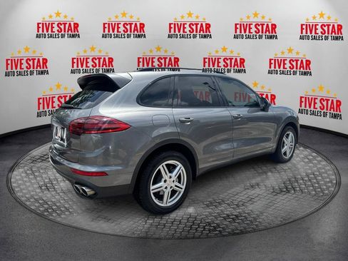 Used 2017 Porsche Cayenne S AWD/4WD image 7