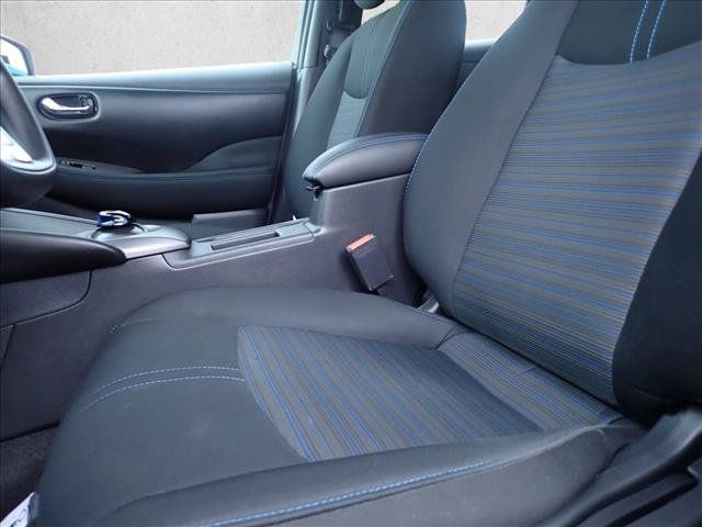Used 2025 Nissan Leaf S FWD image 12