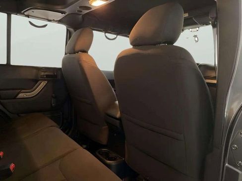 Used 2017 Jeep Wrangler Unlimited Sport w/ Connectivity Group image 28