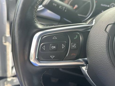 Certified 2020 Jeep Gladiator Overland image 26