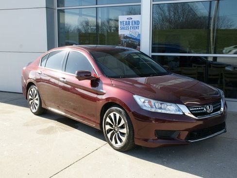 Used 2015 Honda Accord Touring image 2