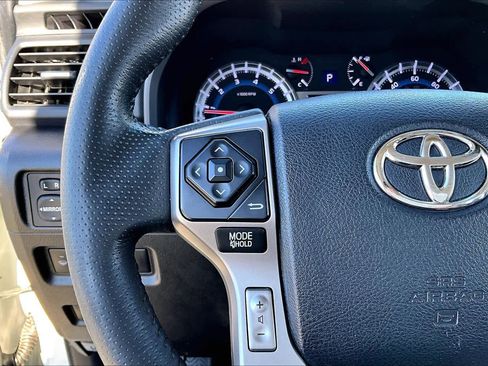 Used 2018 Toyota 4Runner Limited image 20