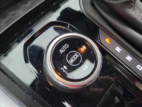 Used 2024 Chevrolet Colorado Trail Boss w/ Technology Package image 22