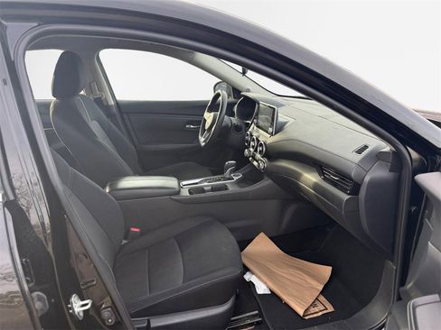 Used 2023 Nissan Sentra SV image 25