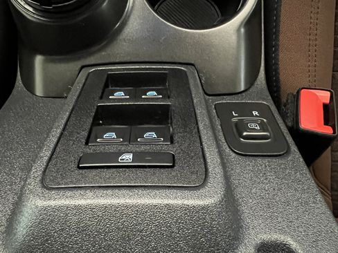 Used 2023 Ford Bronco Outer Banks AWD/4WD image 29