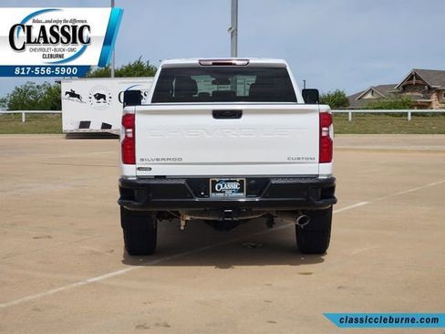 Used 2025 Chevrolet Silverado 2500 Custom w/ Custom Value Package AWD/4WD image 9