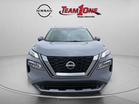 Used 2023 Nissan Rogue SL w/ SL Premium Package FWD image 2