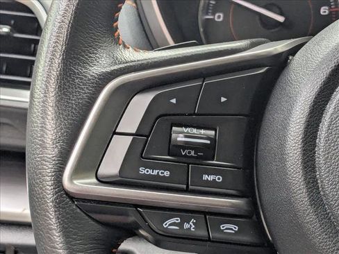 Used 2022 Subaru Crosstrek 2.5i Limited w/ Moonroof Package 2 image 16