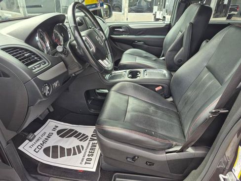 Used 2019 Dodge Grand Caravan GT FWD image 11