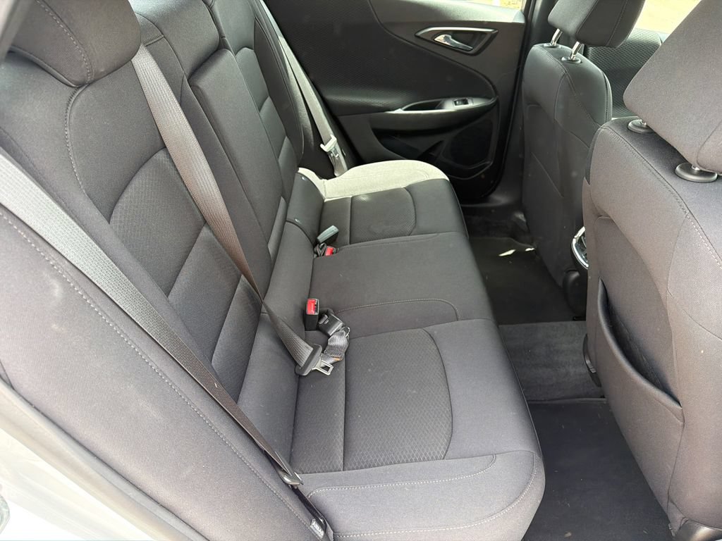 Used 2024 Chevrolet Malibu LT FWD image 15
