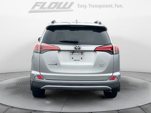 Used 2016 Toyota RAV4 XLE AWD/4WD image 8