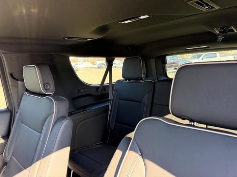 New 2026 GMC Yukon XL Elevation w/ Elevation Premium Package image 9