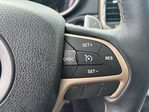 Used 2017 Jeep Grand Cherokee Limited w/ Trailer Tow Group IV AWD/4WD image 31