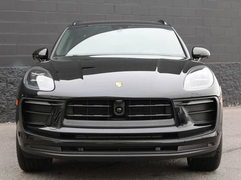 Certified 2026 Porsche Macan AWD/4WD image 7