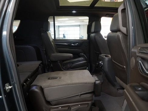 Used 2021 GMC Yukon XL Denali w/ Denali Premium Package image 38