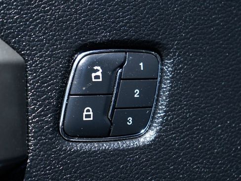 Used 2017 Ford F250 Lariat w/ Lariat Ultimate Package image 16