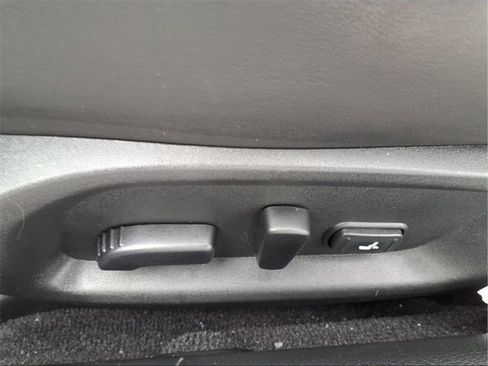 Used 2017 INFINITI Q60 w/ Premium Plus Package 3.0T image 11