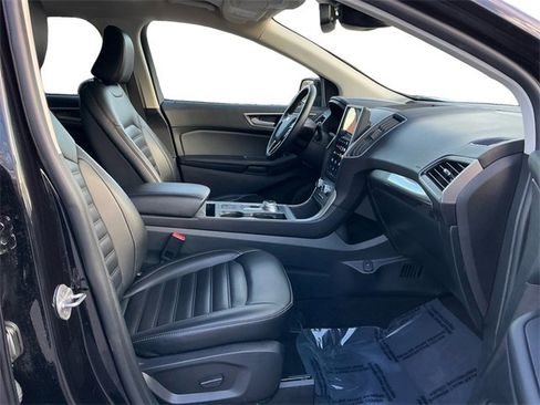 Used 2024 Ford Edge SEL image 17
