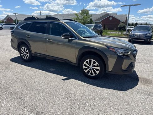 Certified 2024 Subaru Outback Premium w/ Popular Package #1A AWD/4WD image 9