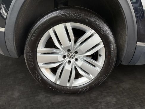 Used 2019 Volkswagen Atlas SEL AWD/4WD image 40