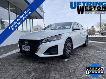 Used 2023 Nissan Altima 2.5 SV