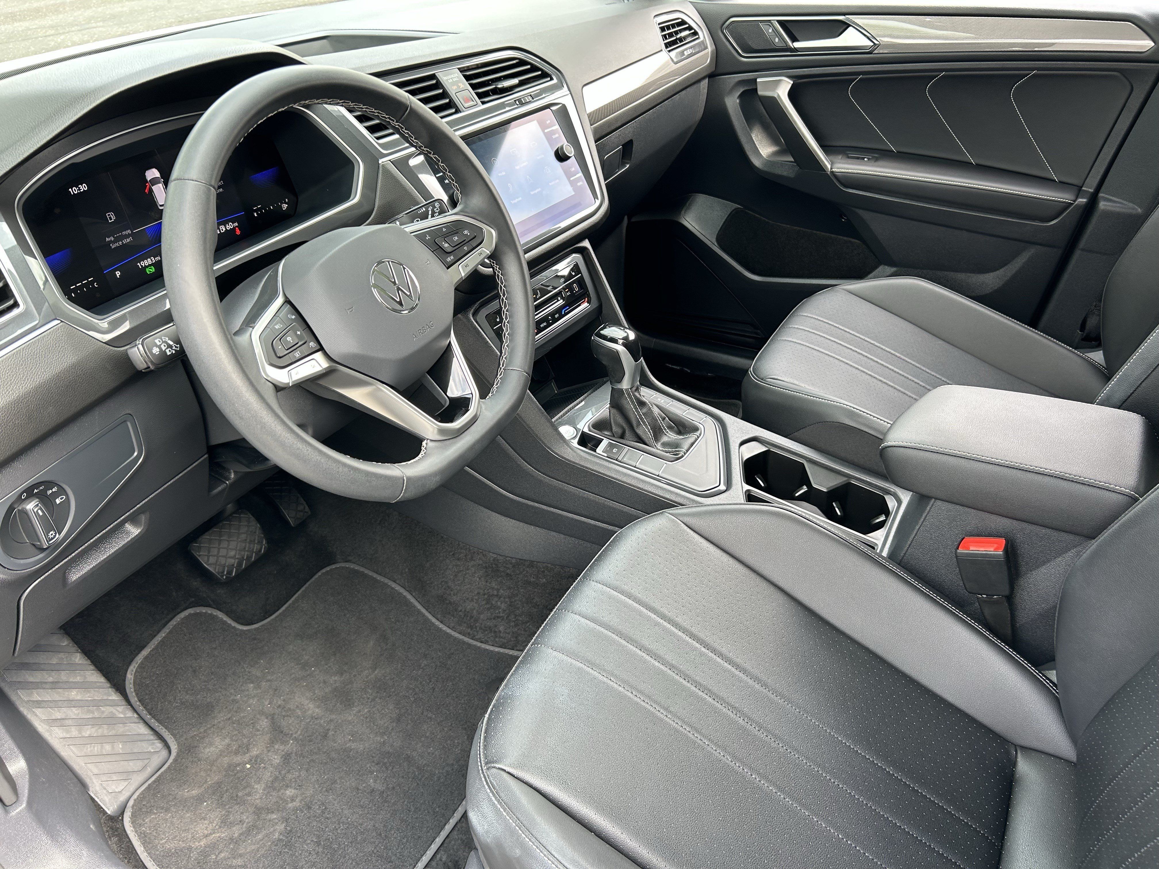 Used 2023 Volkswagen Tiguan SE FWD image 16