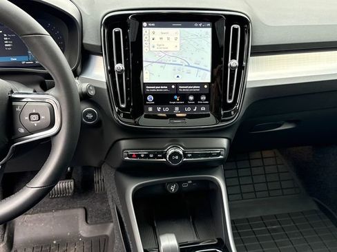 New 2026 Volvo XC40 B5 Ultra w/ Protection Package Premier AWD/4WD image 15