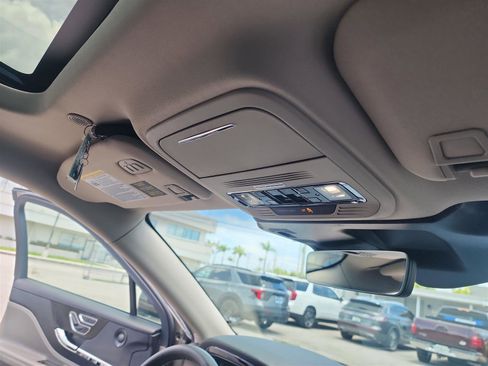 New 2025 Lincoln Corsair Reserve w/ Equipment Group 202A image 27