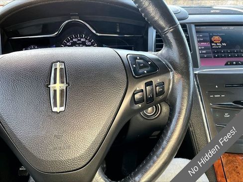 Used 2013 Lincoln MKS AWD image 17