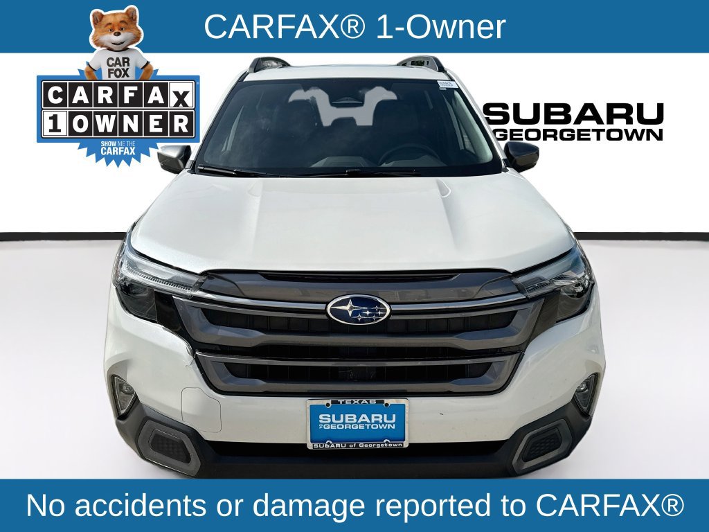 Used 2025 Subaru Forester Limited AWD/4WD image 2