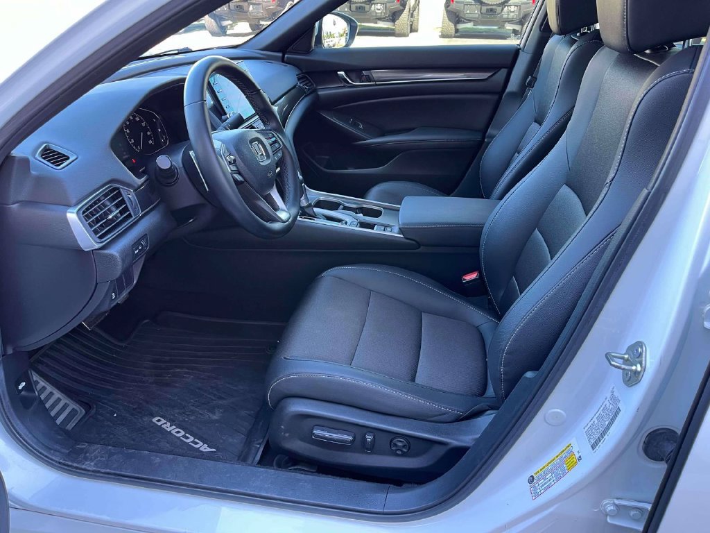 Used 2020 Honda Accord Sport image 24