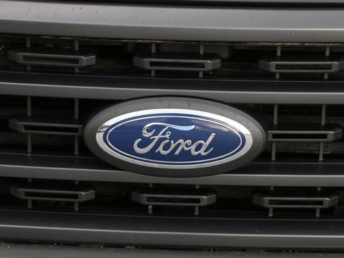 Used 2021 Ford F150 XLT w/ Equipment Group 302A High AWD/4WD image 12
