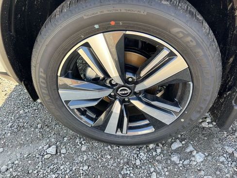 Certified 2023 Nissan Rogue SL image 10