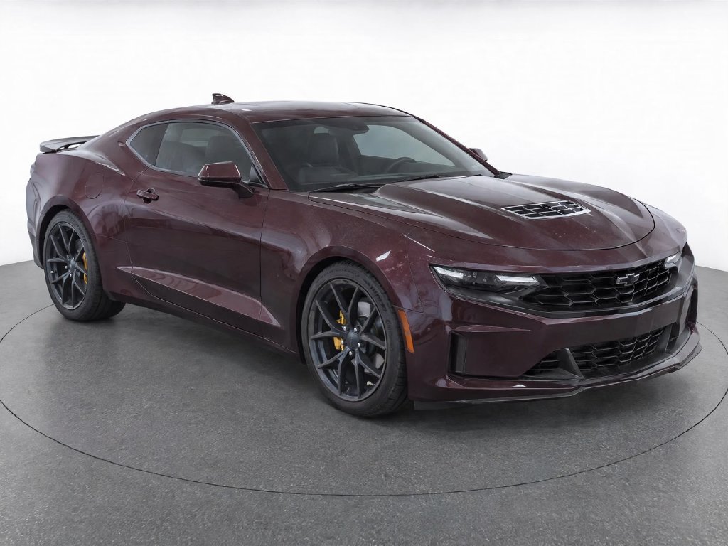Used 2019 Chevrolet Camaro LT w/ Technology Package RWD image 2