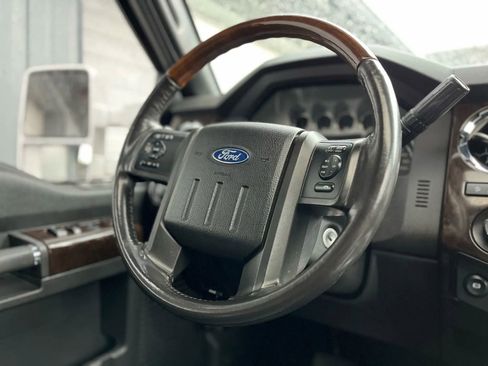 Used 2016 Ford F350 Platinum image 17