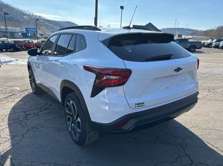 Used 2024 Chevrolet Trax RS w/ Sunroof Package video 4