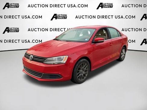 Used 2013 Volkswagen Jetta SE FWD image 1
