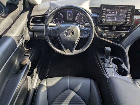 Used 2021 Toyota Camry SE w/ Convenience Package FWD image 14