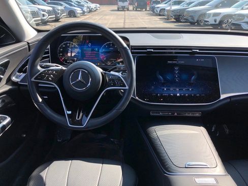 New 2025 Mercedes-Benz E 350 4MATIC Sedan image 17