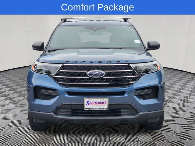 Used 2020 Ford Explorer XLT w/ Comfort Package AWD/4WD image 2