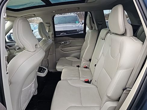 Used 2023 Volvo XC90 B6 Plus w/ Protection Package Premier image 11