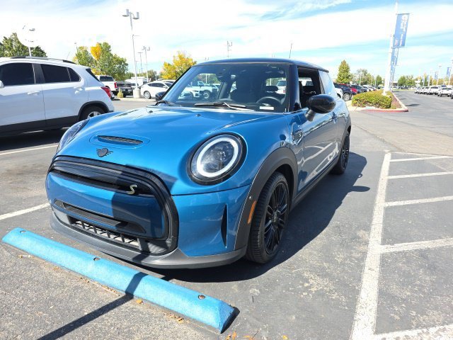 Used 2023 MINI Cooper SE FWD image 1