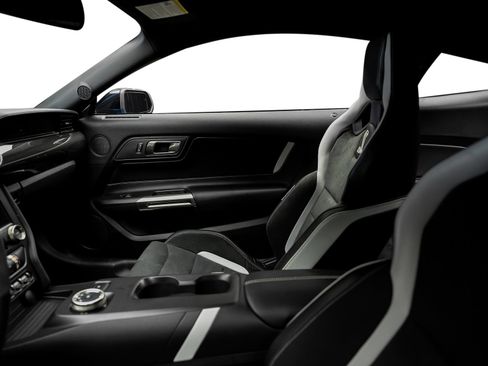 Used 2020 Ford Mustang Shelby GT500 w/ Carbon Fiber Track Pack RWD image 56