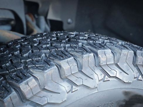 Used 2018 Ford F150 Lariat w/ Equipment Group 502A Luxury image 11