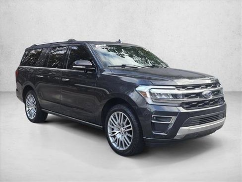Used 2022 Ford Expedition Max Limited image 3