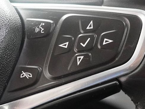 Used 2018 Chevrolet Volt LT w/ Comfort Package FWD image 15