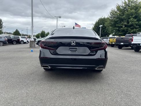 Used 2018 Honda Accord Sport image 4