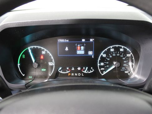 Used 2023 Ford Maverick Lariat image 6