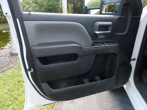 Used 2017 Chevrolet Silverado 2500 W/T w/ WT Fleet Convenience Package image 29