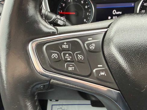 Used 2021 Chevrolet Equinox Premier image 15